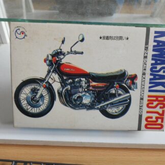Modelkit Sunny Kawasaki RS 750 au 1:24 en boite
