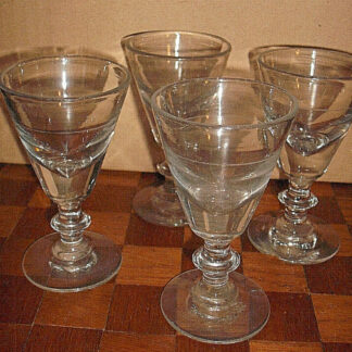 Verres soufflés à liqueur trompe l'oeil Art déco