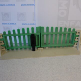 PLAYMOBIL vintage city country fermes grand portail vert sets 3504 3555 3556