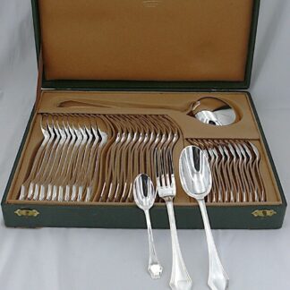 Boulenger Art Déco ménagère de 37 pièces en excellent état, en métal argenté.