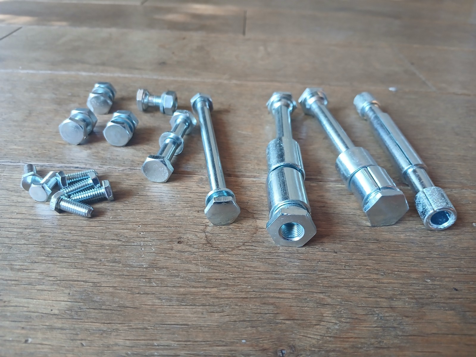 Lot boulonnerie visserie Origine Pour cadre Solex 3800 vélosolex Zinguage Neuf