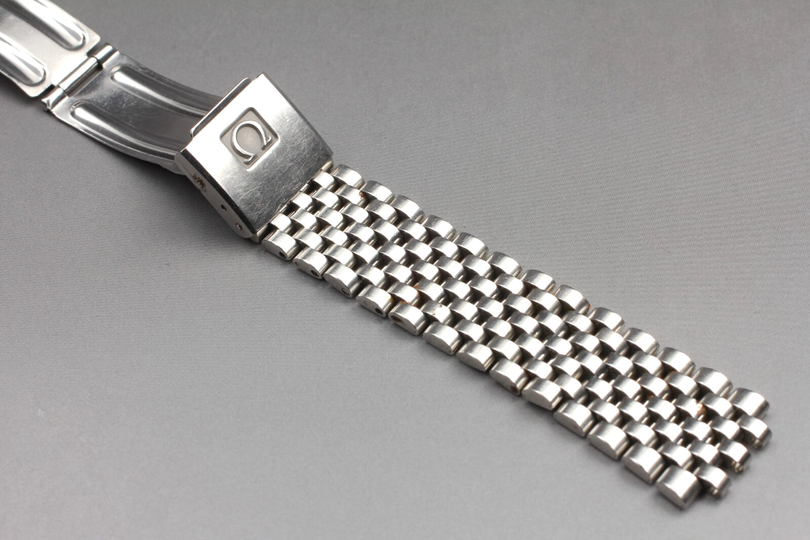 Bracelet montre homme OMEGA 1383 perles de riz en acier inoxydable 18 mm du J...