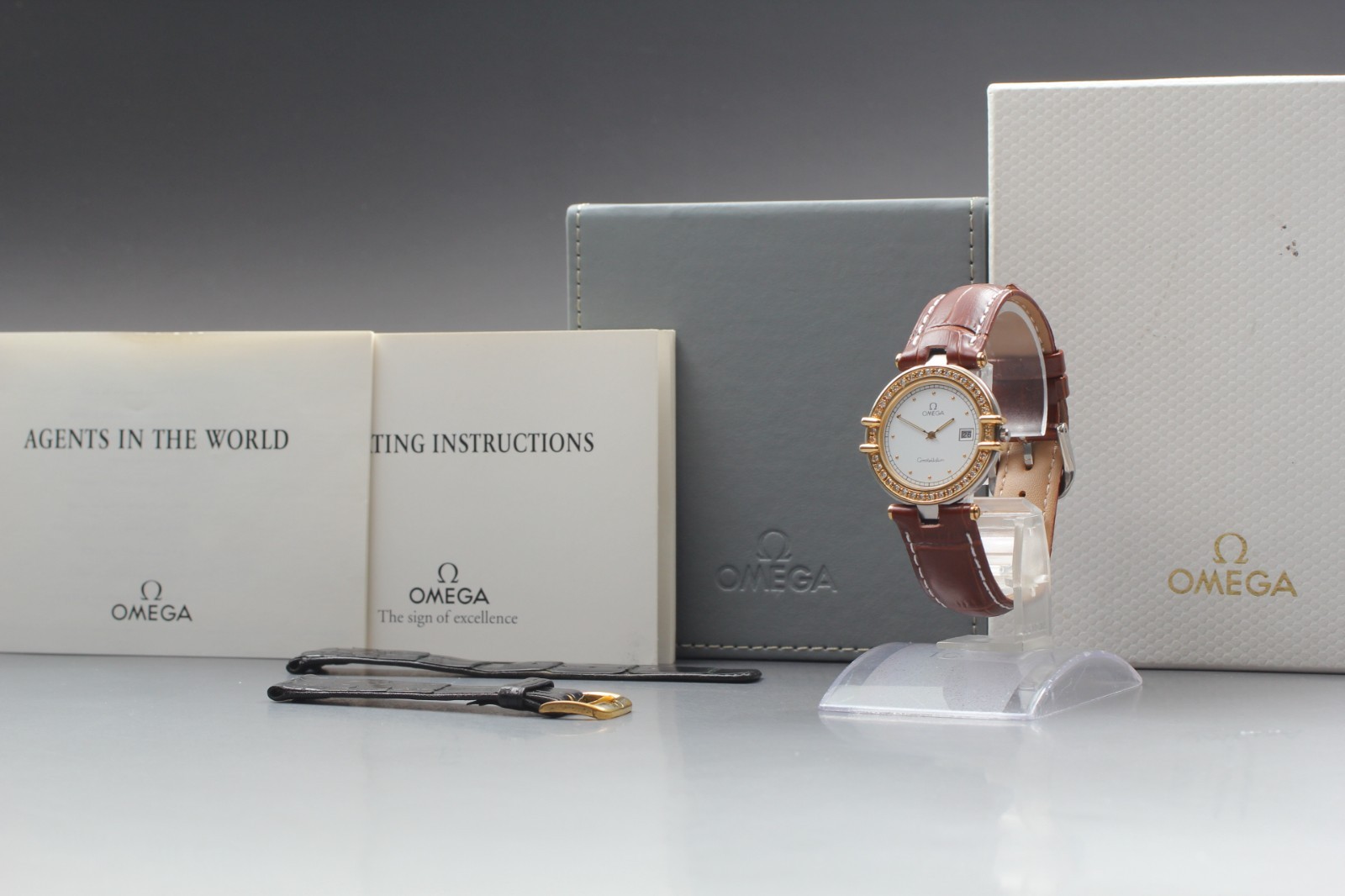 Vintage OMEGA Constellation Cal 1379 Diamants Biseau 18k Or Quartz Homme Montre