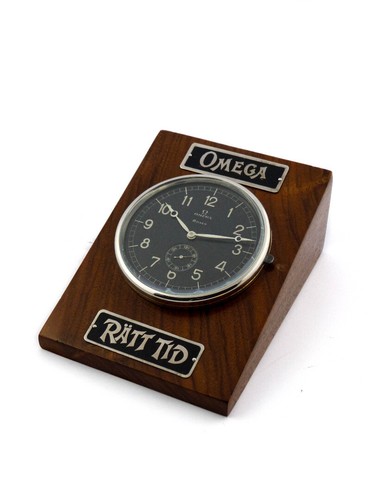 Omega Borduhr / Autouhr mit 8-Tagewerk