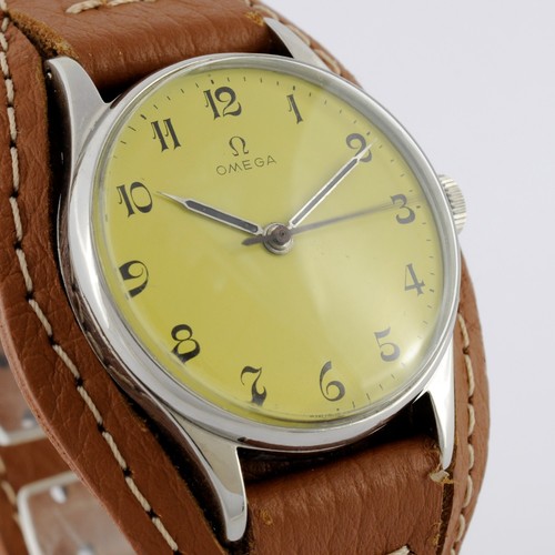 SWISS 1944 OMEGA VINTAGE REF 2391 MANUAL WIND STEEL MIDSIZE WATCH WORKING WELL