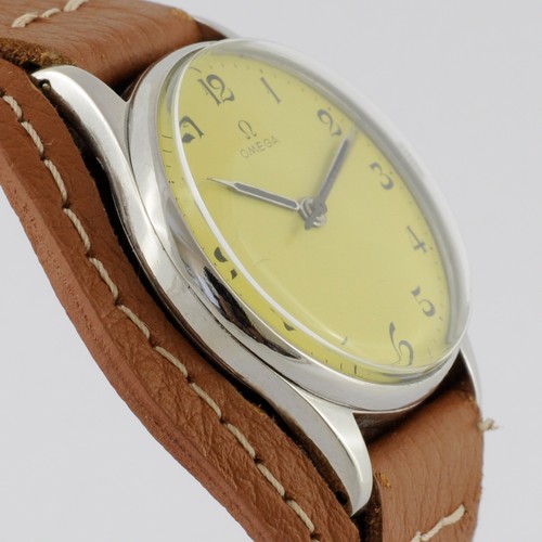 SWISS 1944 OMEGA VINTAGE REF 2391 MANUAL WIND STEEL MIDSIZE WATCH WORKING WELL