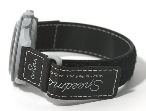 Swatch x Omega Moonswatch Mission To Earthphase SO33M700 Black Gray New