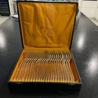 Ménagère métal Argenté modèle art déco