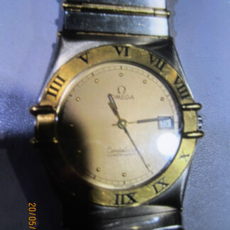 OMEGA CONSTELLATION MEN'S WATCH QUARTZ ALL S/S AND FULL BAR SALID 18K GOLD USED.