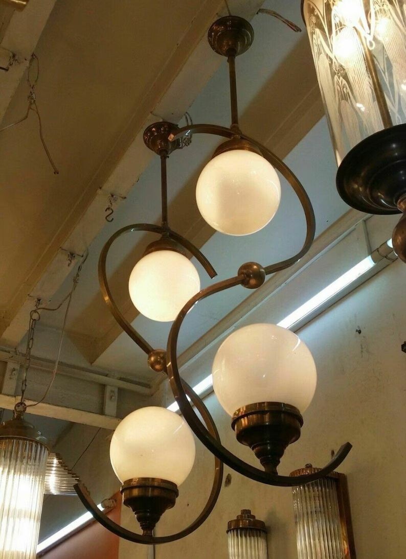 Paire de plafonniers Art Déco Bauhaus en laiton et verre dépoli - Élégance mo...