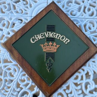 plaque publicitaire metal et bois Chevignon