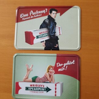 2 plaques publicitaires en tôle allemandes chewing gum Wrigley's 10x14 cm
