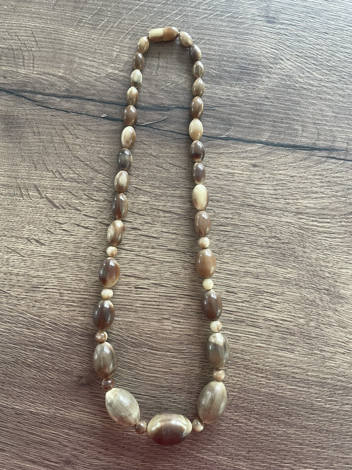 ancien collier vintage en corne art déco