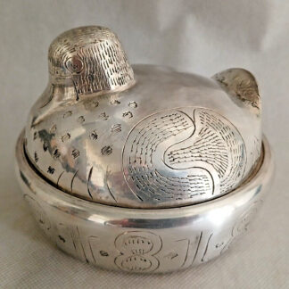 Superbe bonbonnière canard en métal argenté Art Déco