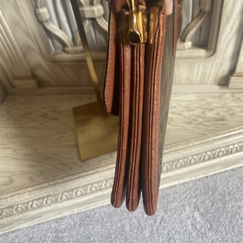 Vintage Authentic Louis Vuitton Monogram Sac Vendome Shoulder Bag Classic Chic