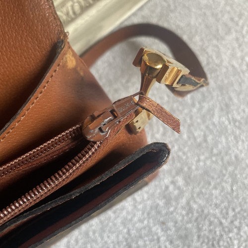 Vintage Authentic Louis Vuitton Monogram Sac Vendome Shoulder Bag Classic Chic