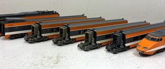 Jouef #2326 and 4016 SNC TGV Sud-Est 7-cars set (HO scale 1/87 16.5mm)