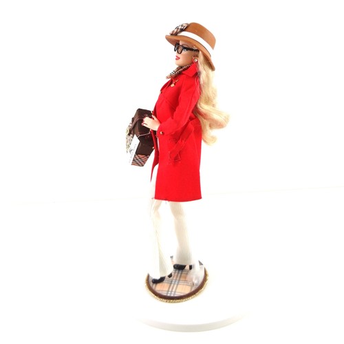 Barbie Mattel MODEL MUSE . THOMAS BURBERRY III Design . OOAK Collector Boxed NEW – Image 10