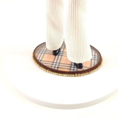 Barbie Mattel MODEL MUSE . THOMAS BURBERRY III Design . OOAK Collector Boxed NEW – Image 15