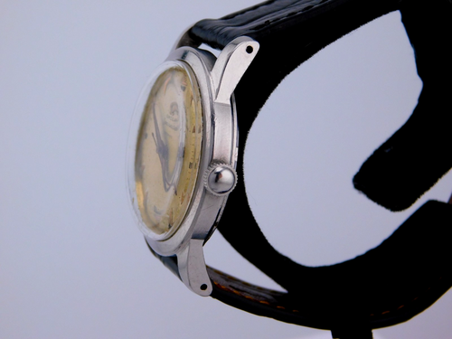 VINTAGE OMEGA BUMPER CAL .351 PATINA DIAL MENS WRISTWATCH SERVICED C. 1950