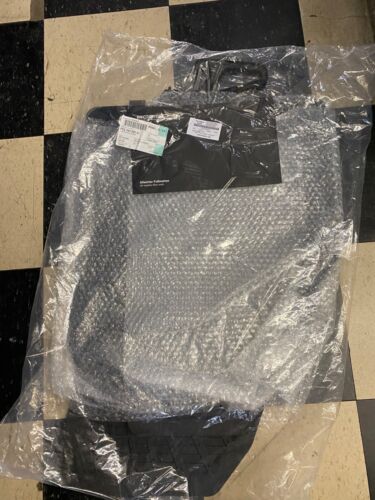 Porsche 996 997 911 Factory Rubber Logo Floor Mat Set 1999 Up – Image 3