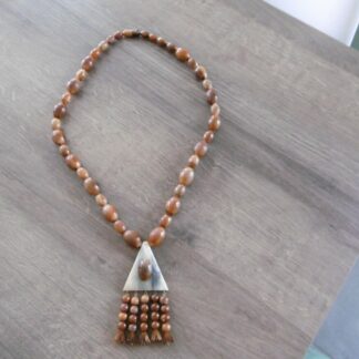 ancien collier vintage en corne art déco