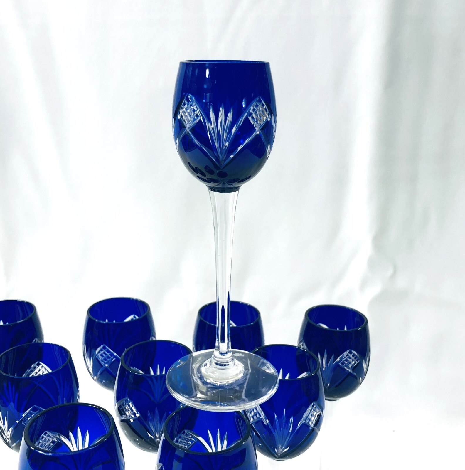 1 verre à liqueurs ART DECO cristal doublé bleu signé CRISTALLERIES DE NANCY
