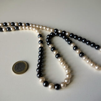 Collier rivière Art Déco en hématite et perles Majorica