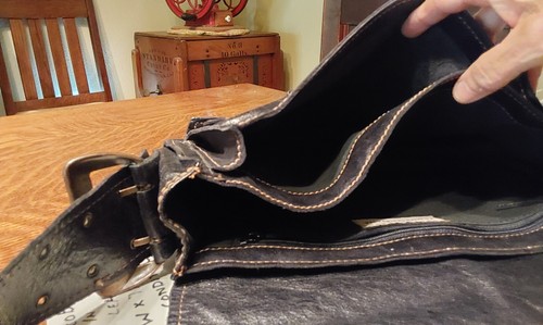 Francesco Biasia Black Leather Shoulder Bag Purse – Image 3