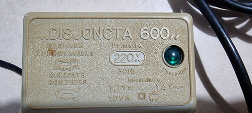 Vintage Jouef 2 Controllers. – Image 8