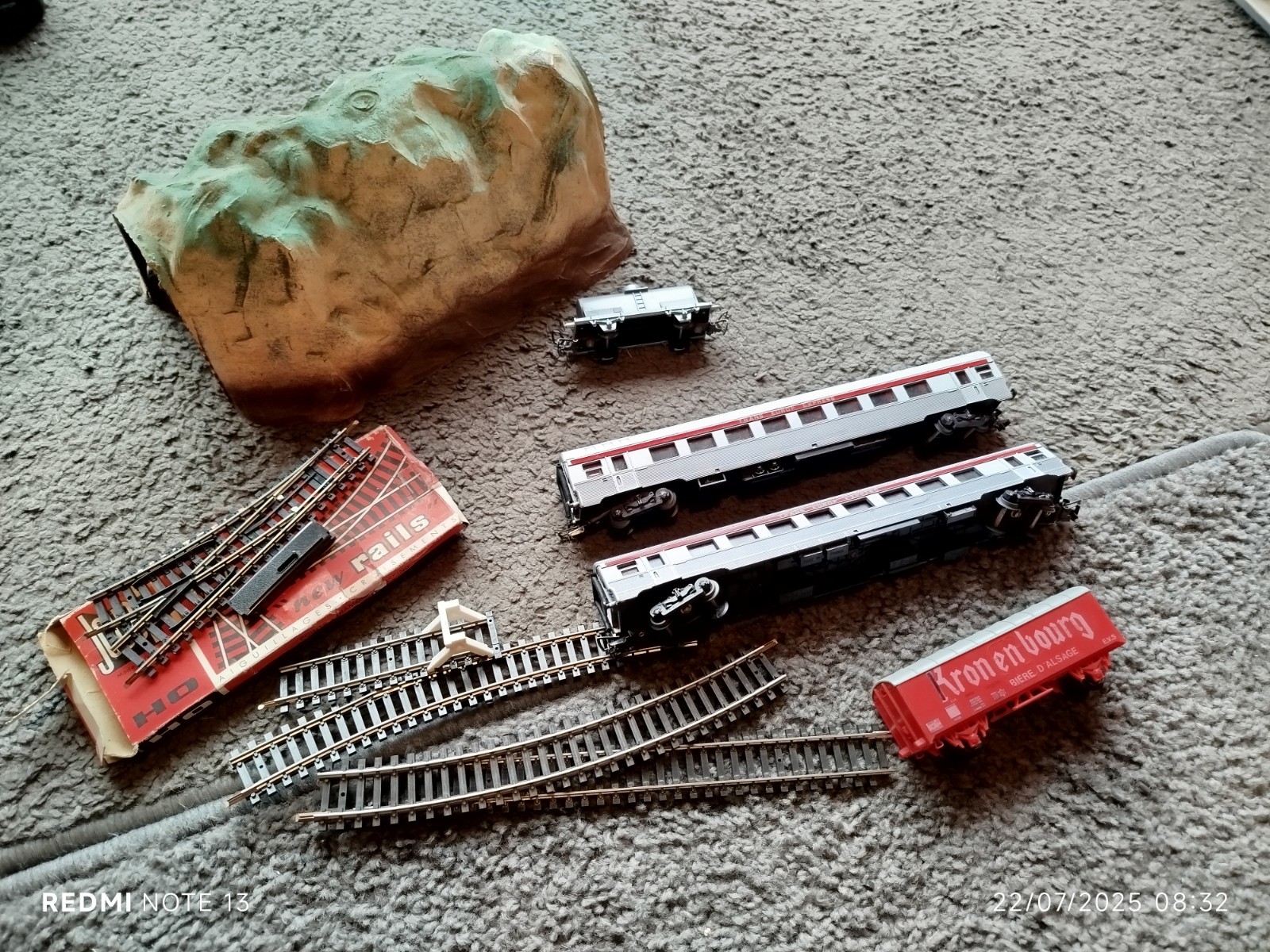 GéGé Jouef - small lot miniature train wagons rails tunnel