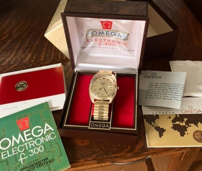 Vintage OMEGA Constellation f300 Cal 1260 Tuning Fork Watch w/ box & papers