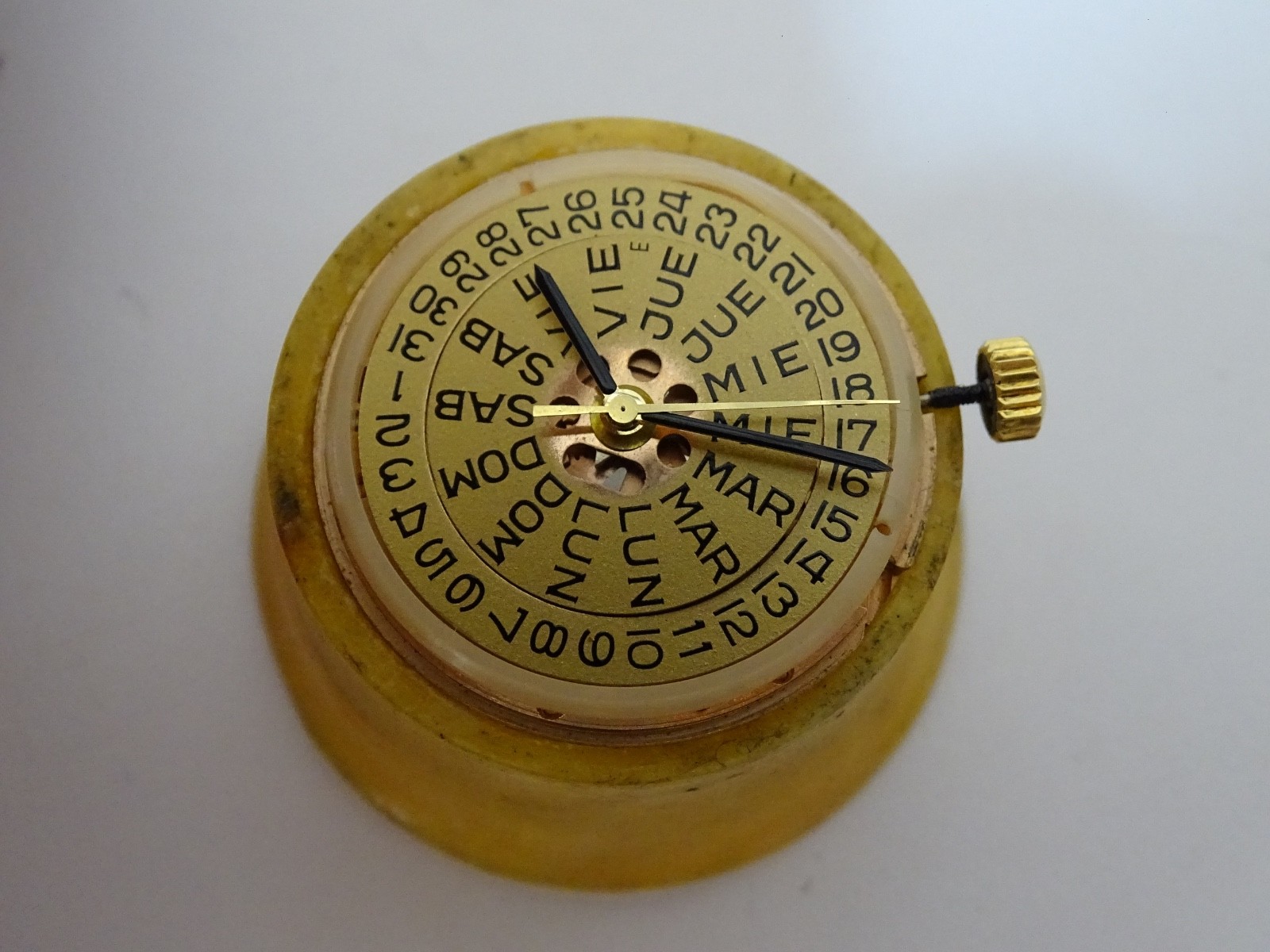Omega Constellation Complete Movement Automatic Cal 751 Vintage Running