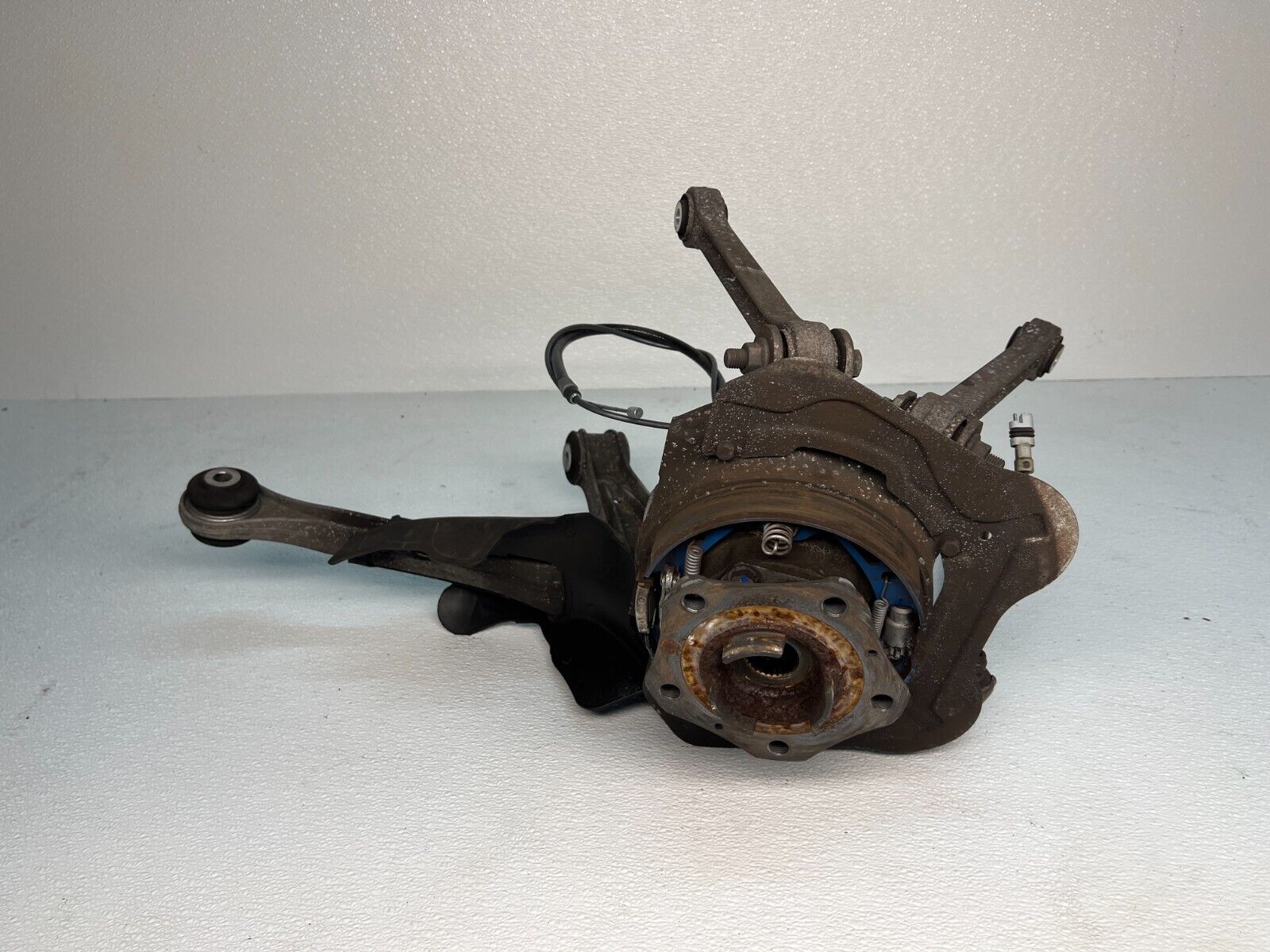 05-12 Porsche 997 911 Carrera Left LH REAR Suspension Knuckle Spindle W/Hub OEM